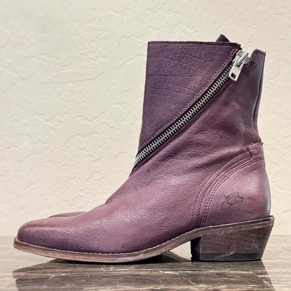 John Fluevog Shoes - John Fluevog Ruth Skin Spiral Zip Leather Boots